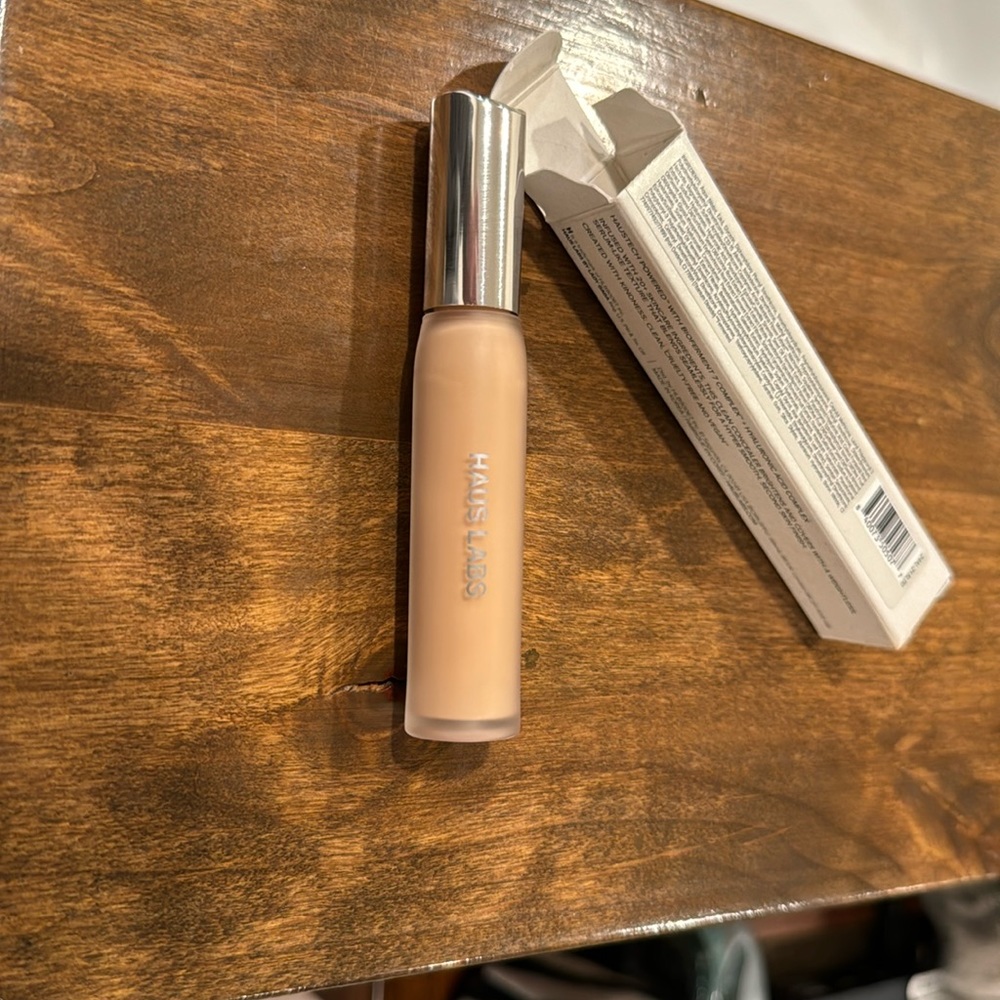Haus Labs by Lady Gaga Triclone Skin Tech Concealer in shade 14 Light Peach